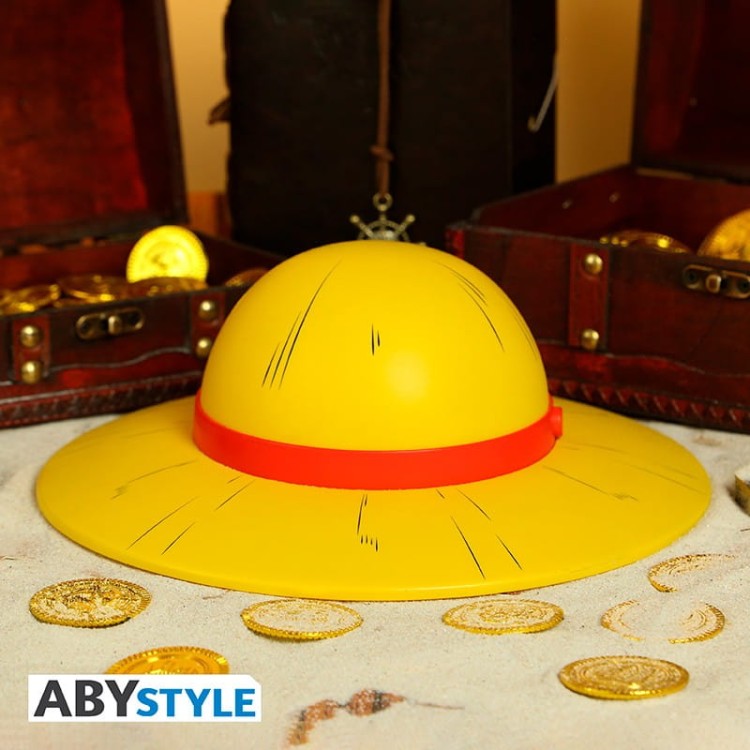 one-piece-lamp-strawhat.jpg