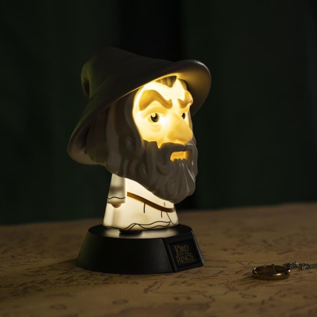 PP6542LR_Lord_Of_The_Rings_Gandalf_Icon_Light_On_Square_Lifestyle_2.jpg