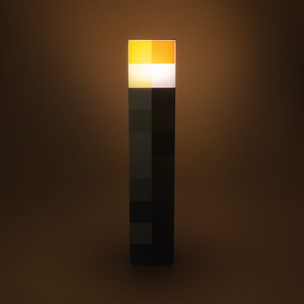 PP9202MCF_Minecraft torch light_Product_On.jpg