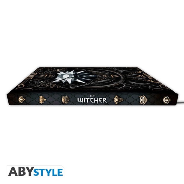 the-witcher-notebook-a5-wolf-school-x4 (2).jpg