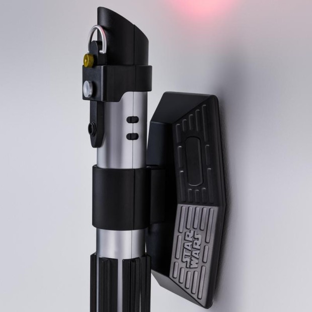 PP11320SW_Star_Wars_Lightsaber_Uplighter_Square_Lifestyle_4.jpg