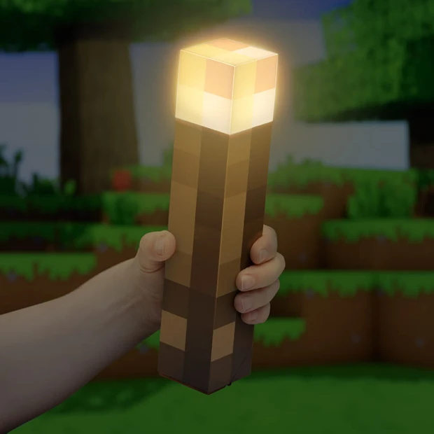PP9202MCF_Minecraft_Torch_Light_ON_Lifestyle_2_800_x_800.jpg