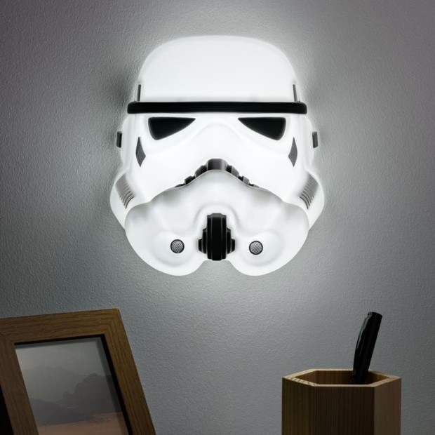 PP13340SW_Star_Wars_Stormtrooper_Mask_Light_Lifestyle_2_ON_Square.jpg