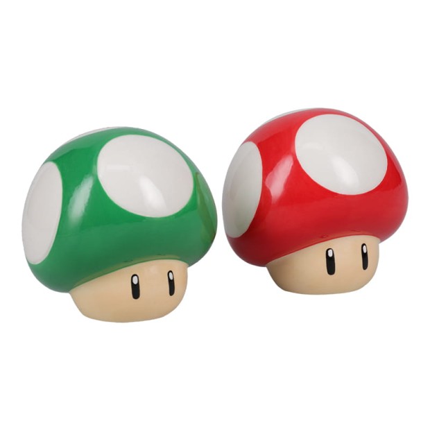 PP13410NN_Super_Mario_Mushroom_Salt_and_Pepper_Product_Side_800_x_800.jpg