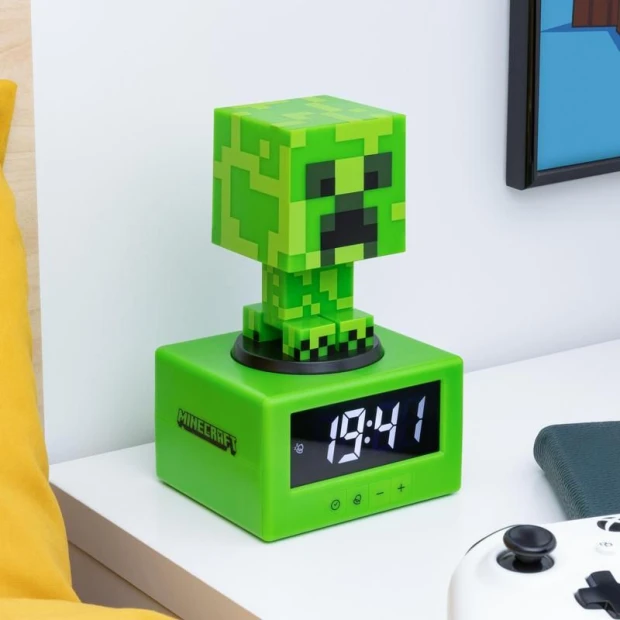 pp11369mcf_minecraft_creeper_icon_alarm_clock_square_lifestyle_off.jpg