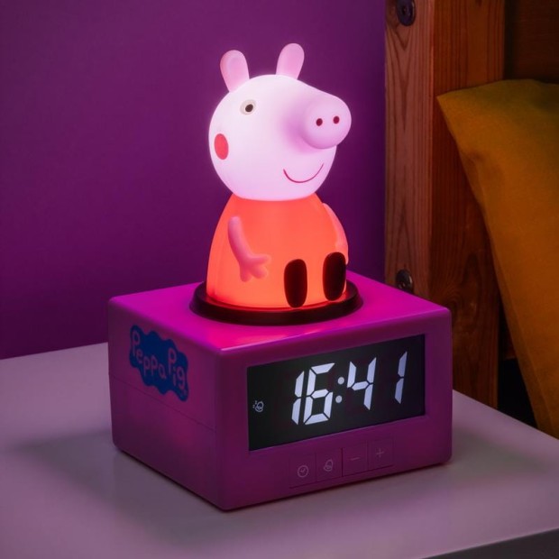 PP12729PP_Peppa_Pig_Icon_Alarm_Clock_Lifestyle_ON_Square.jpg