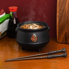 PP12266HP_Harry_Potter_Cauldron_Ramen_Set_lifestyle_800_x_800.jpg