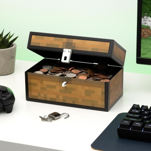 PP13601MCF_Minecraft_Chest_Money_Box_Lifestyle_5_Square.jpg