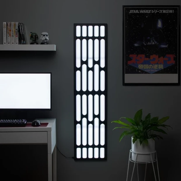 PP13141SW_Star_Wars_Death_Star_Wall_Panel_Light_Lifestyle_2.jpg