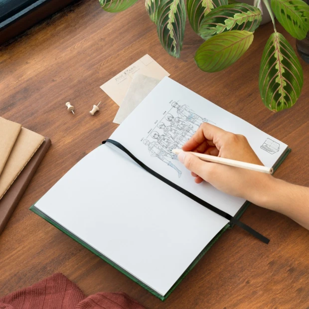 a5-attack-on-titan-premium-notebook (1).jpg