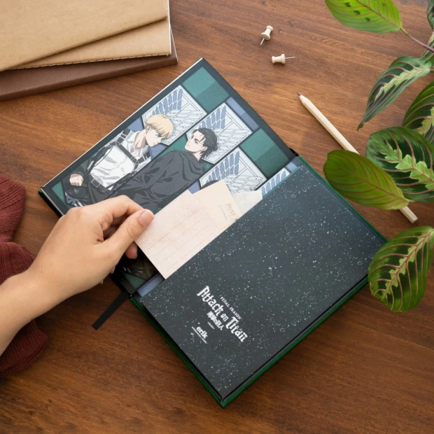 a5-attack-on-titan-premium-notebook (2).jpg