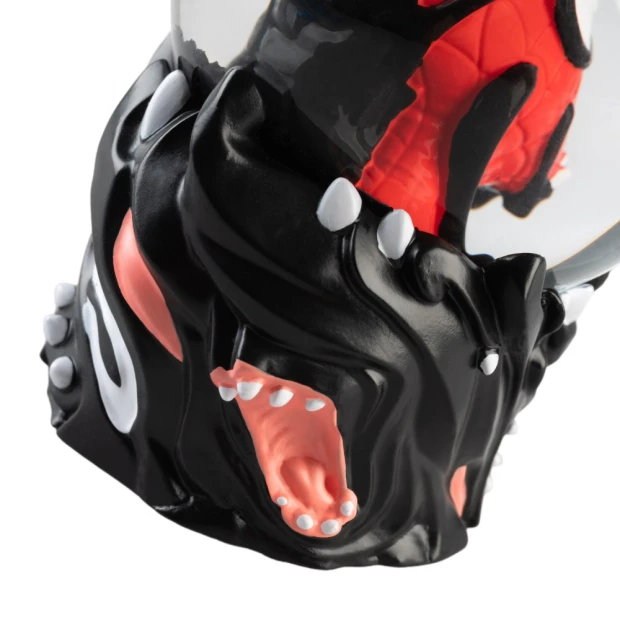 marvel-spiderman-snow-globe (3).jpg