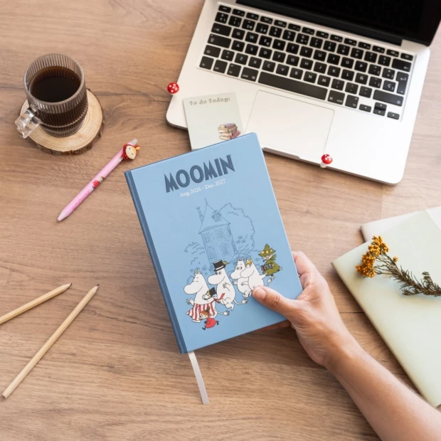 moomin-2026-2027-week-to-view-a5-casebound-17-months-academic-diary.jpg
