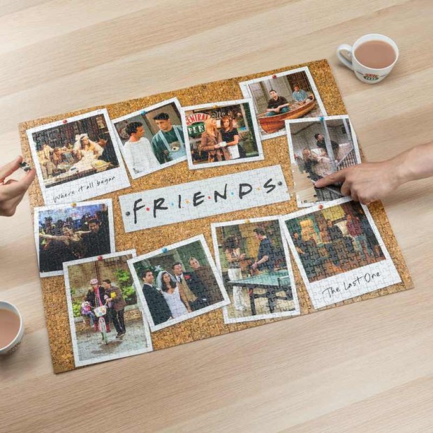 PP7526FR_Friends_1000Pcs_Jigsaw_Puzzle_Square_Lifestyle.jpg