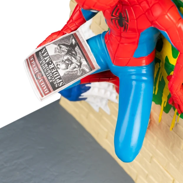 marvel-spider-man-bookends (5).jpg