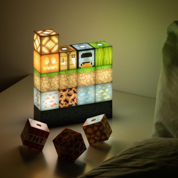 PP6596MCF_Minecraft_Block_Building_Light_Square_Lifestyle_2.jpg