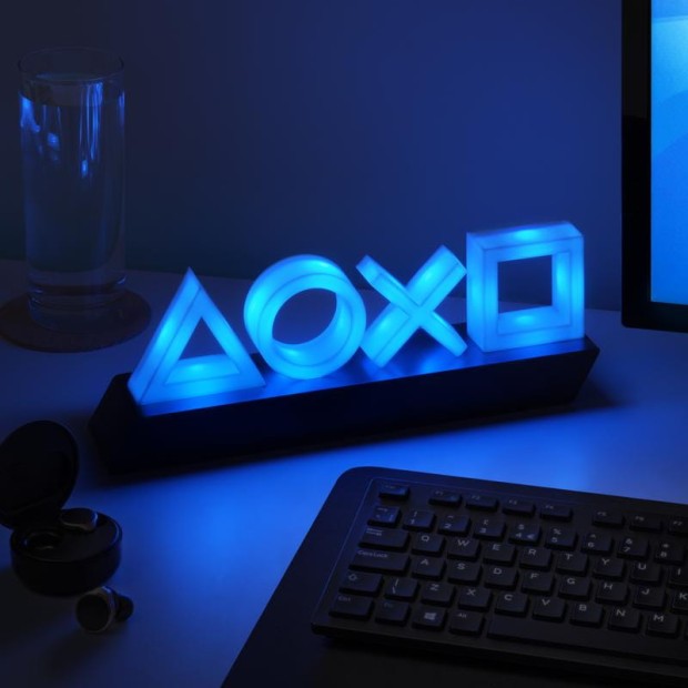 PP7918PS_Playstation_5th_Gen_Icons_Light_ON_Square_Lifestyle_3.jpg