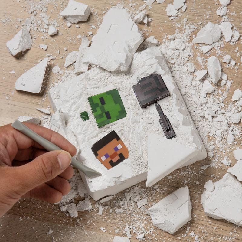 PP12048MCF_Minecraft_Excavation_Kit_lifestyle_2_square.jpg
