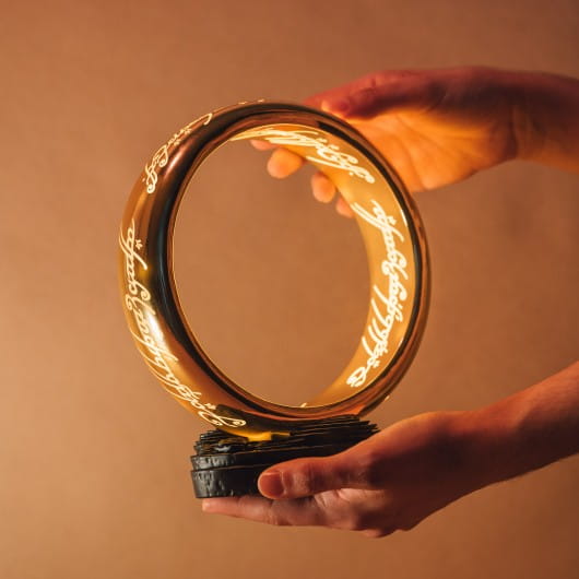the-lord-of-the-rings-one-ring-lamp (3).jpg