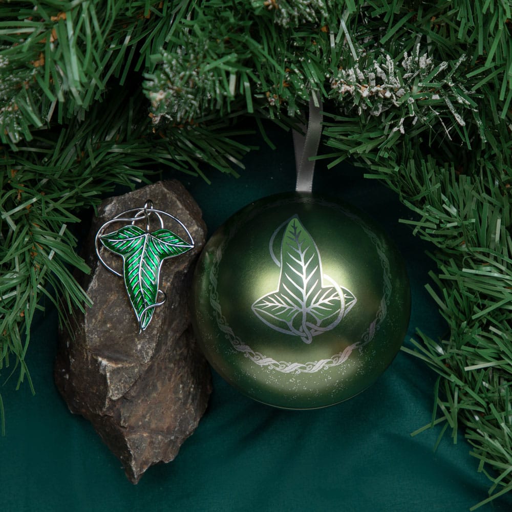 Lord-of-the-Rings-tree-ornment-with-Brooch-Lorien-Leaf-Cinereplicas.jpg
