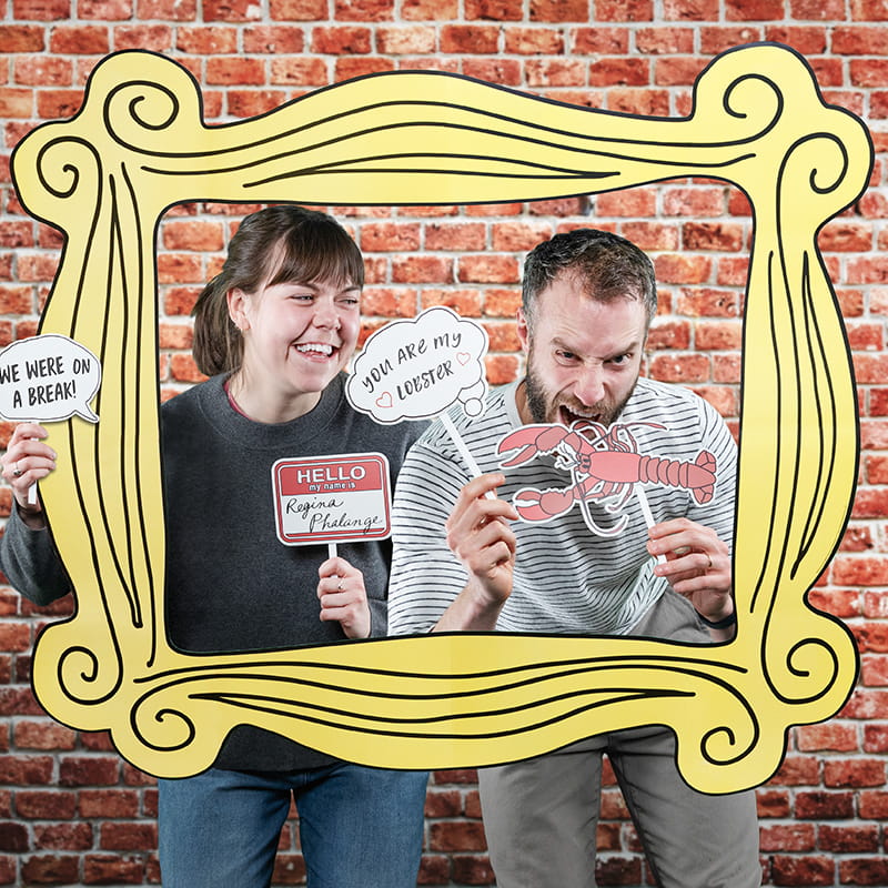 PP8096FR_Friends_Photobooth_Product_Lifestyle_3_800_x_800.jpg